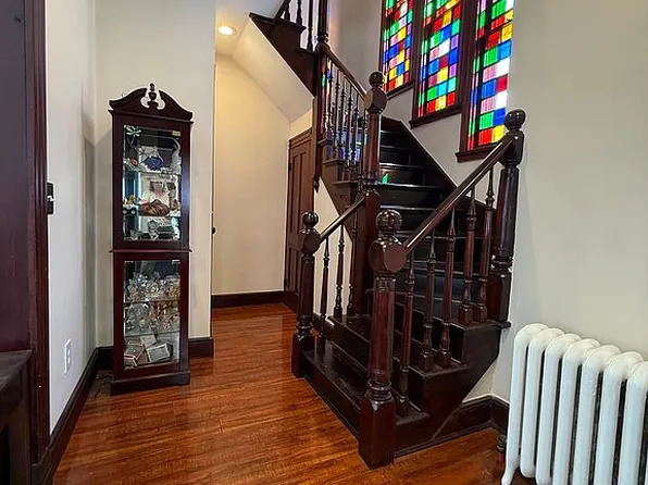 20 Petrie St, Little Falls, NY 13365