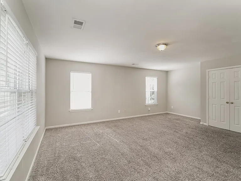 8819 Twisted Pine Dr — Photo 12