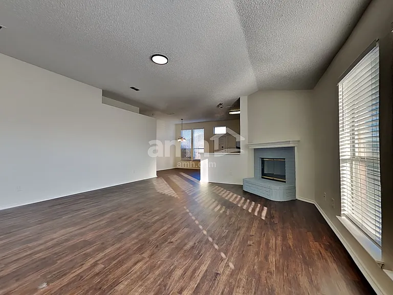 8629 Garden Springs Dr — Photo 5