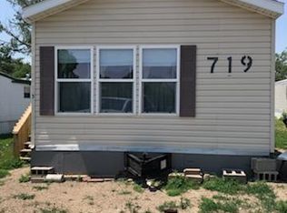 719 S Polk Ave, Pierre, SD 57501