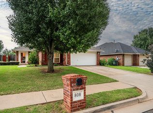 808 Adam Ct, Edmond, OK 73003