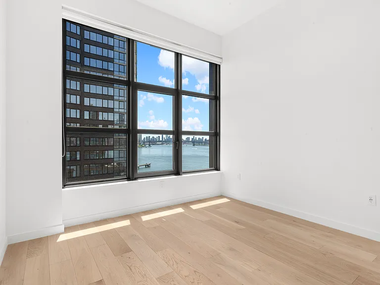 29 Huron St #10DW — Photo 5