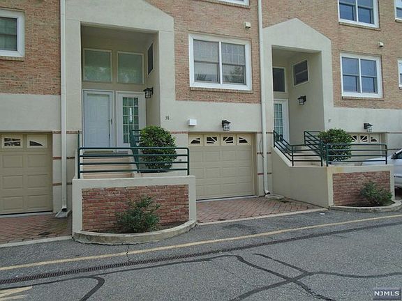 2nd image of 38 Grand Cove Way #38