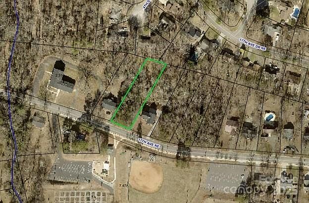 2nd image of 453 17th Ave NE