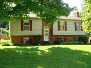 3633 Overbrook Dr, Roanoke, VA 24018