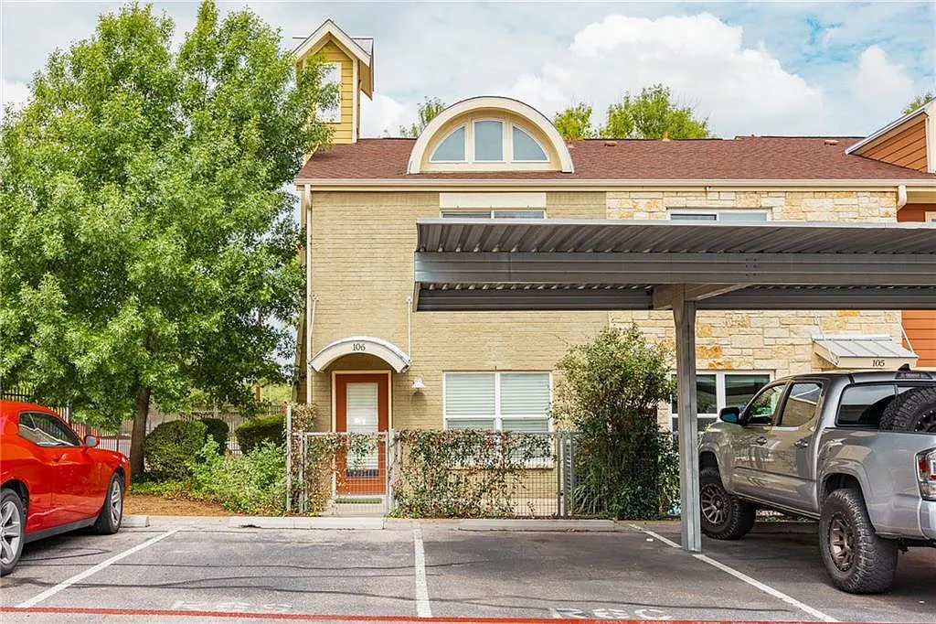 2 bed, 2.5 bath, 1018 sqft, $1,650 — Photo 1