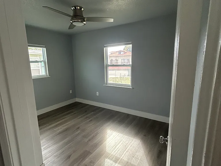 240 Colonia Ln E #240 — Photo 6