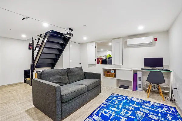 Rented by Home by Choice LLC | media 9