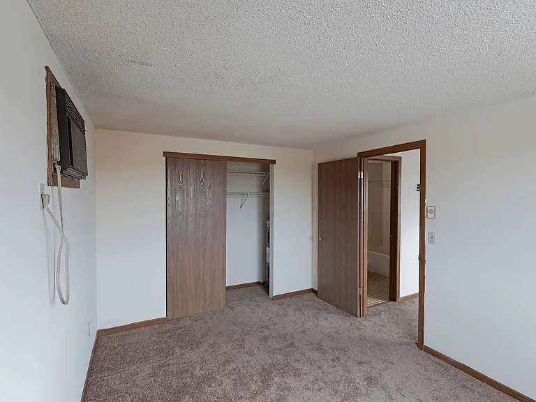 Maplewood Apartments — Photo 48