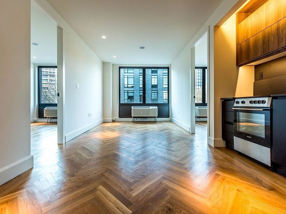 1st image of 1 Duffield St #319