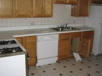 4th image of 1106 Stoughton Ct