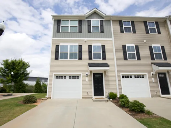 234 Coldwater Creek Ct, Simpsonville, SC 29680