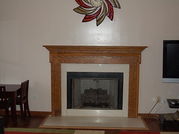 5th image of 582 Clifty Village Ln