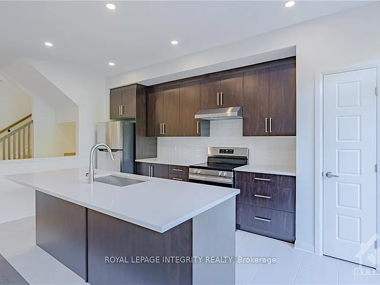 261 Elsie Macgill Walk — Photo 11