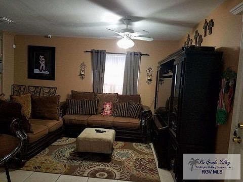 1st image of 422 Avenida Del Sol