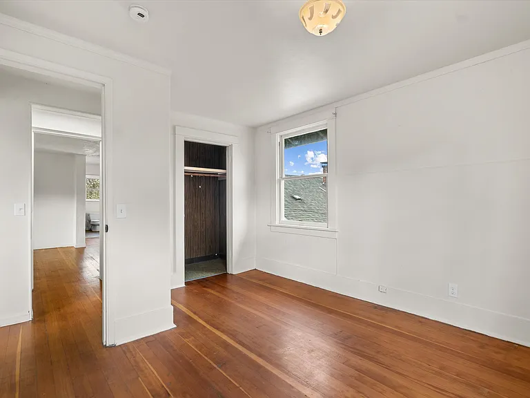 7015 N Greeley Ave #B — Photo 43