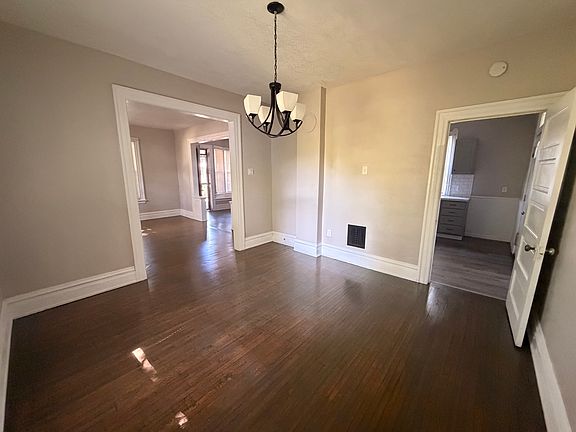 2nd image of 121 Machen St