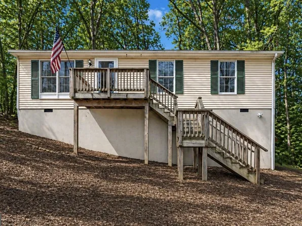 913 Golden West Way, Lusby, MD 20657