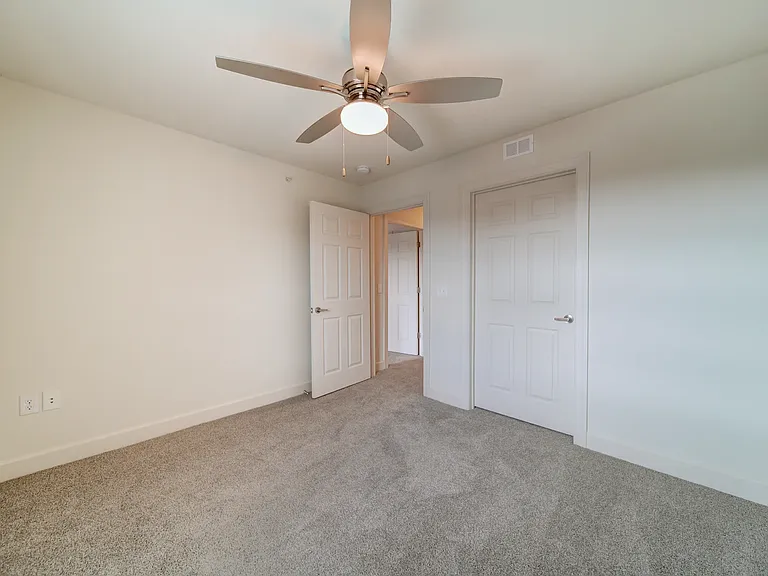 Granite Pointe Apartment Homes — Photo 9