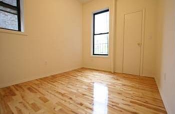 4th image of 323 W 83rd St