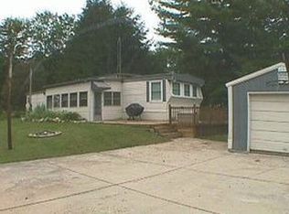 1590 Pratt Lake Rd, Gladwin, MI 48624