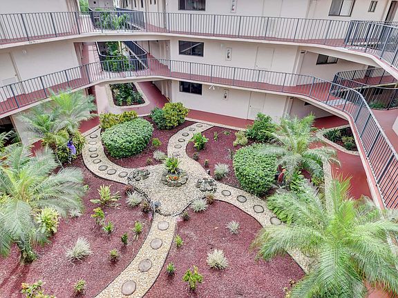 4th image of 5160 Las Verdes Cir APT 319
