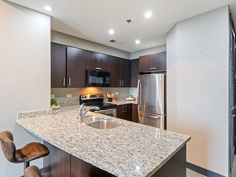 1510 Demonbreun St #706 — Photo 7