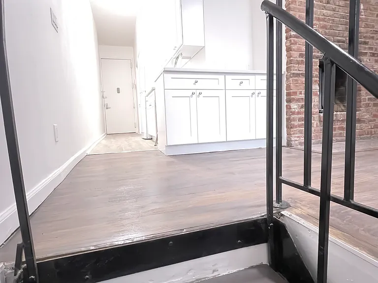 47 Clifton Pl #1B — Photo 6