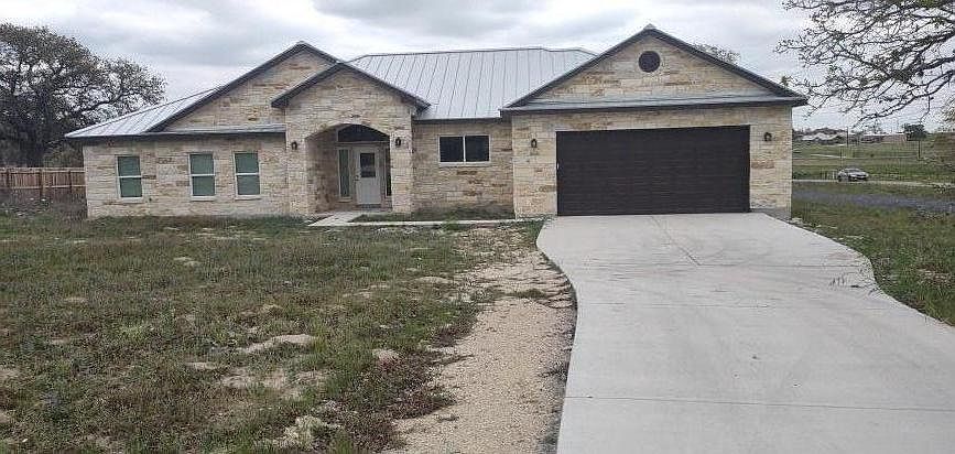 1st image of 100 Settlement Dr