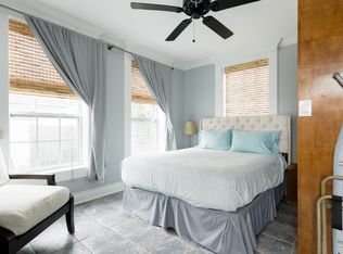 1707 Market St APT 3, Galveston, TX 77550