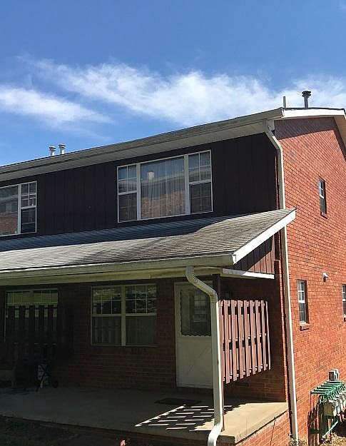 1st image of 426 Tracy Ln #1