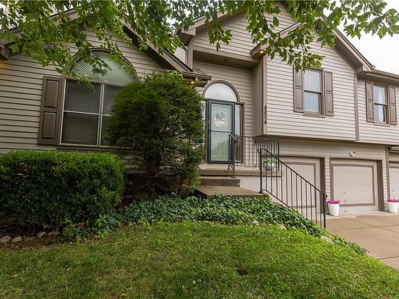 2nd image of 8804 N Anita Ave