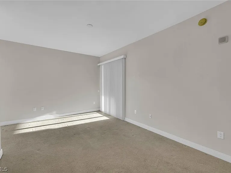 2745 1st St #405 — Photo 13