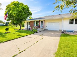 330 2nd St NW, Hartley, IA 51346