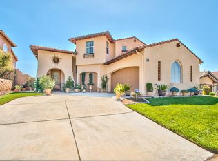 34105 Castle Pines Dr, Yucaipa, CA 92399