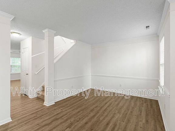 2nd image of 15505 Dehavilland Dr