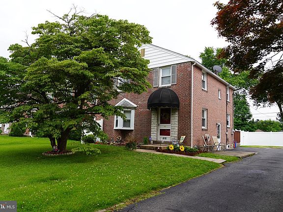 3rd image of 618 Glenfield Ave