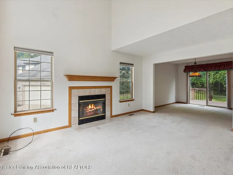 3718 Taos Cir — Photo 4