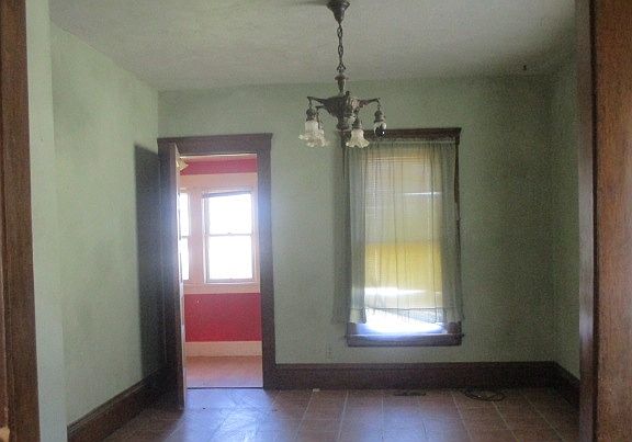 5th image of 437 Louisiana Ave