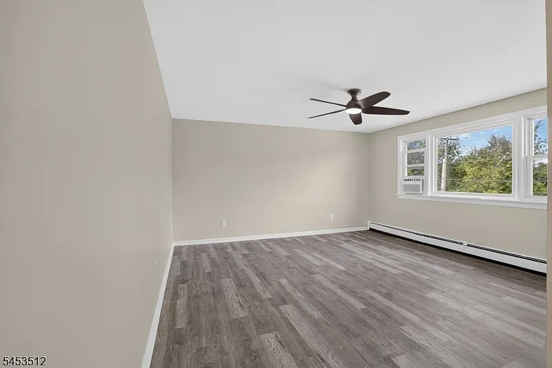 2 bed, 1.0 bath, $2,600 — Photo 2