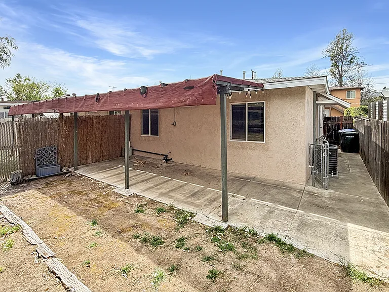 6123 Horton Dr — Photo 15
