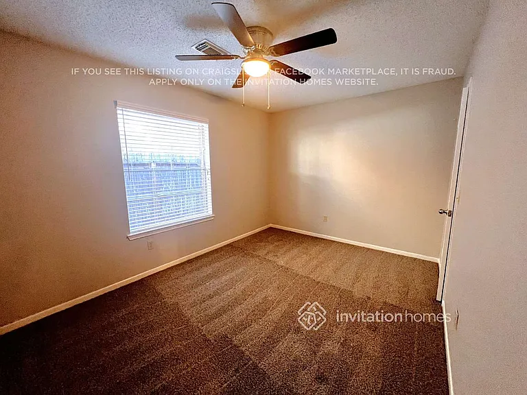 2110 Castle Dr — Photo 8