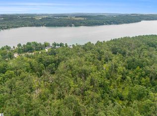 0 Bear Cove Ln, Petoskey, MI 49770