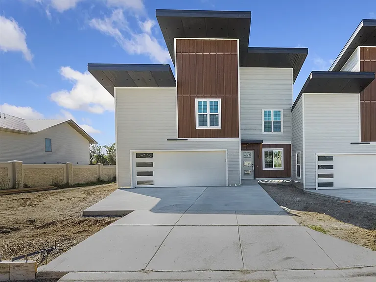 2508 Castle Pines Dr — Photo 1