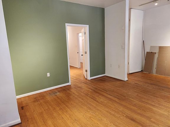 5th image of 43 S Cameron St