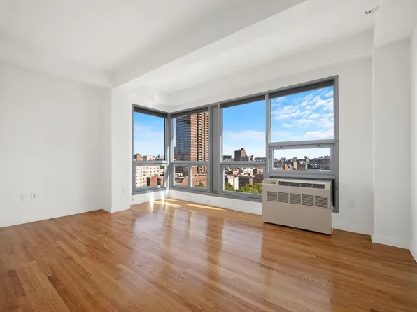 181 East 119th Street image 6 of 14