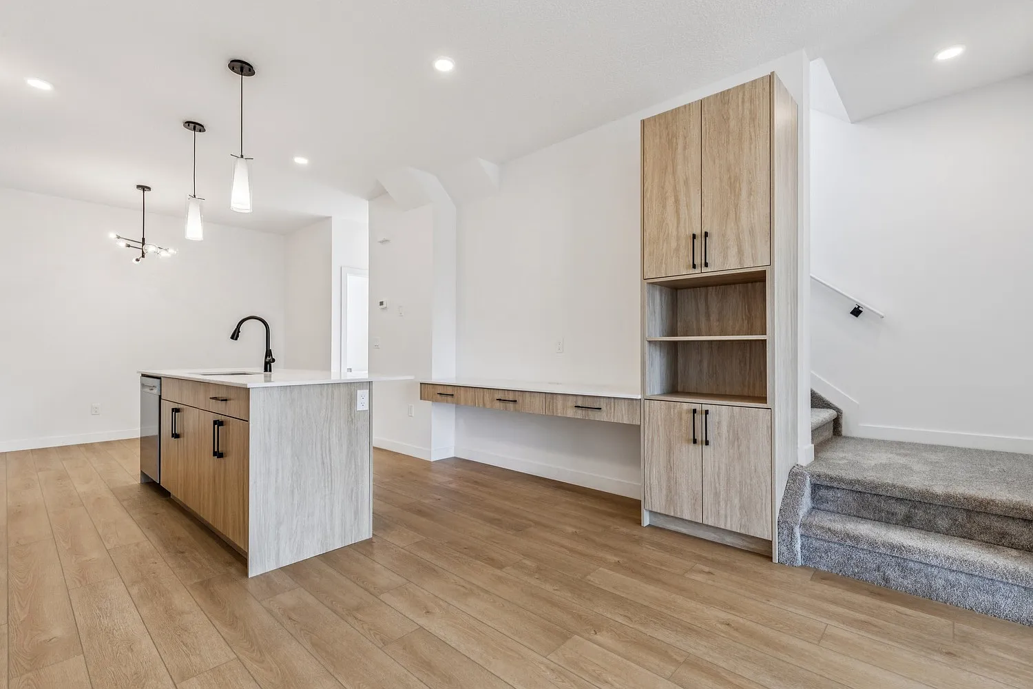 West Jasper Place 4 Plex — Photo 2