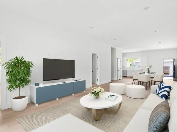 21 Montauk Hwy #8 #8, Westhampton, NY 11977