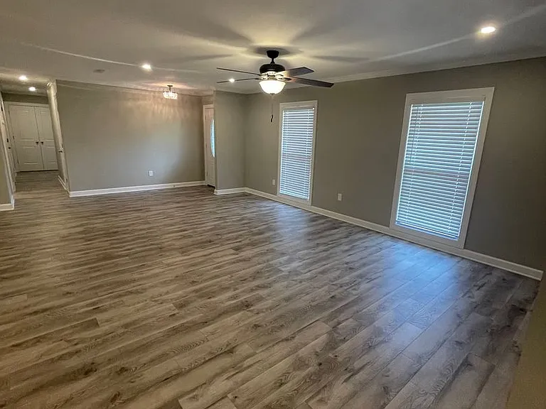 103 S Valley Hill Dr — Photo 5