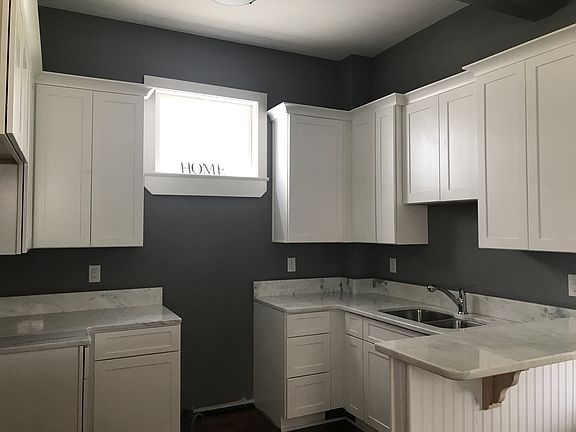 4th image of 519 Camp St